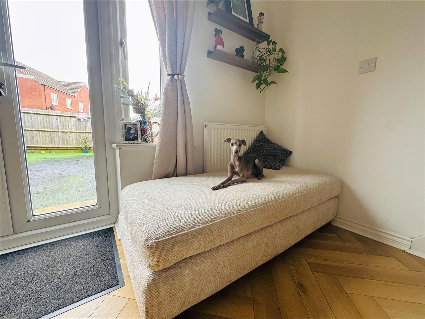 Stryd Bennett, Llanelli, SA15 4DE